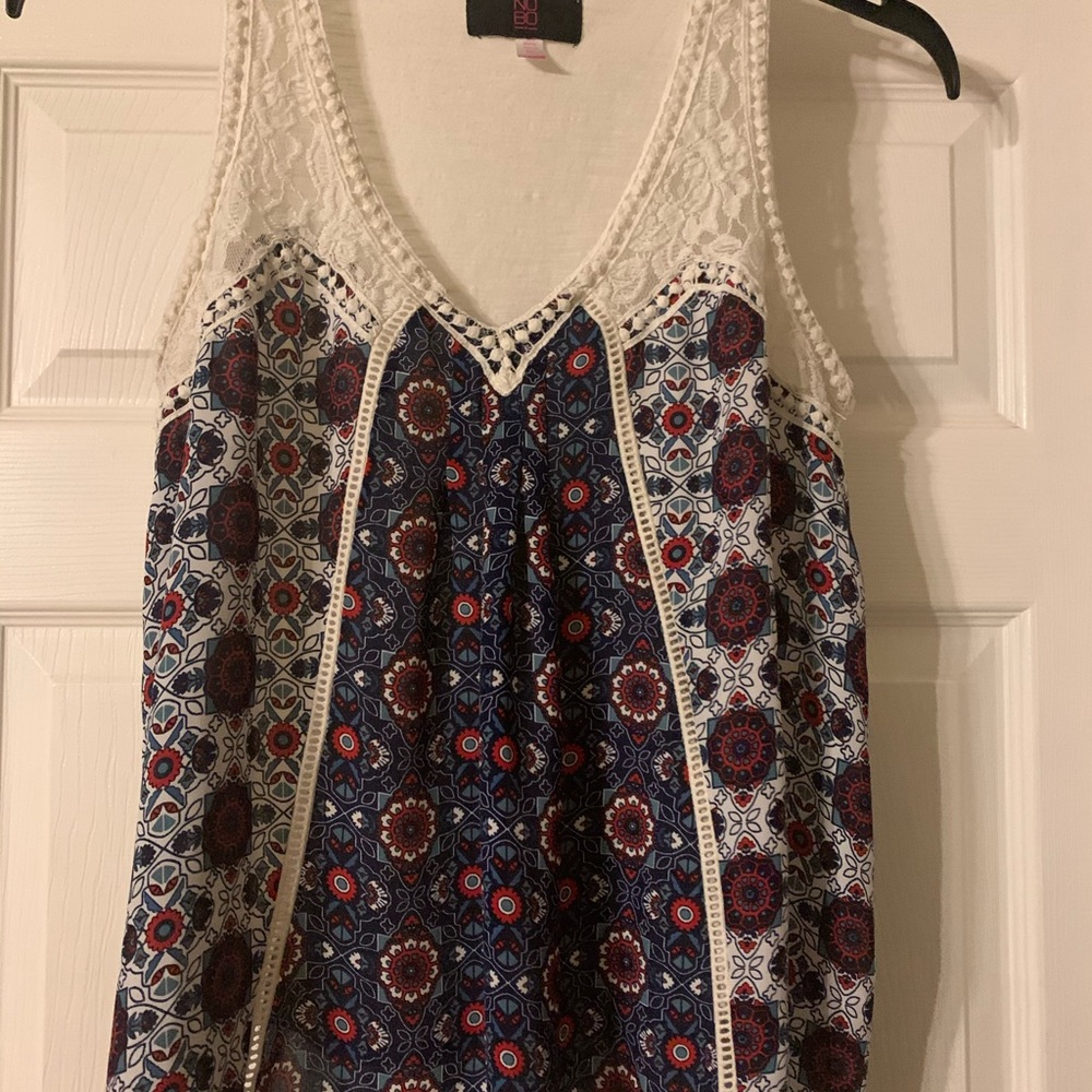 V-neck tank